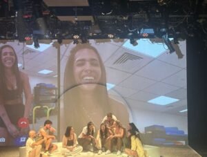 מתופת הנובה לקדמת הבמה: כפיר הוד הופך טראומה להצגה ולטיפול