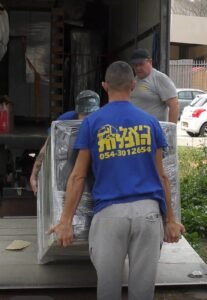 המוביל הארצי: האיש שמעלה את רף ההובלות בישראל עם אחריות אמיתית ושירות ללא פשרות