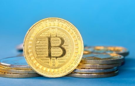 האם כדאי להשקיע בביטקוין בישראל? המדריך המלא למתחילים