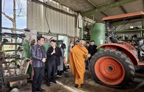 במקום שבו נרצח: טקס בודהיסטי מרגש בעדנים לזכר העובד התאילנדי מצ'אוואט ואלניל ז"ל