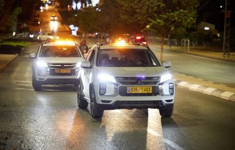 מאות מתנדבות ומתנדבים מסייעים בעיבוי מערך הביטחון העירוני בהוד השרון