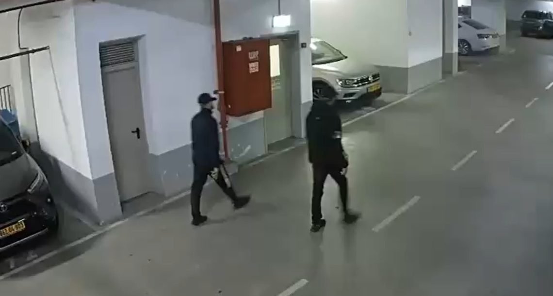 הוד השרון: גל הגניבות נעצר – שני חשודים נתפסו לאחר שתקפו דייר עם גז פלפל