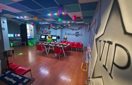 הרבה מעבר לעוגה ונרות: כך הפכו חדרי הבריחה בשרון לבחירה המועדפת לימי הולדת ואירועים