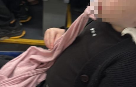 "מישהו שומע אותי?"