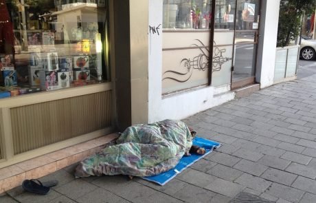 כשהרחוב קופא – הקהילה מחממת: “פסטיבל בסוודר” חוזר להוד השרון
