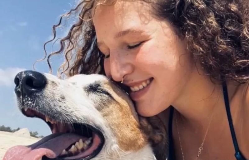 מילים שהופכות לזיכרון: אופק לוי מהוד השרון מנציח את הדר פרינס ז״ל דרך המוזיקה