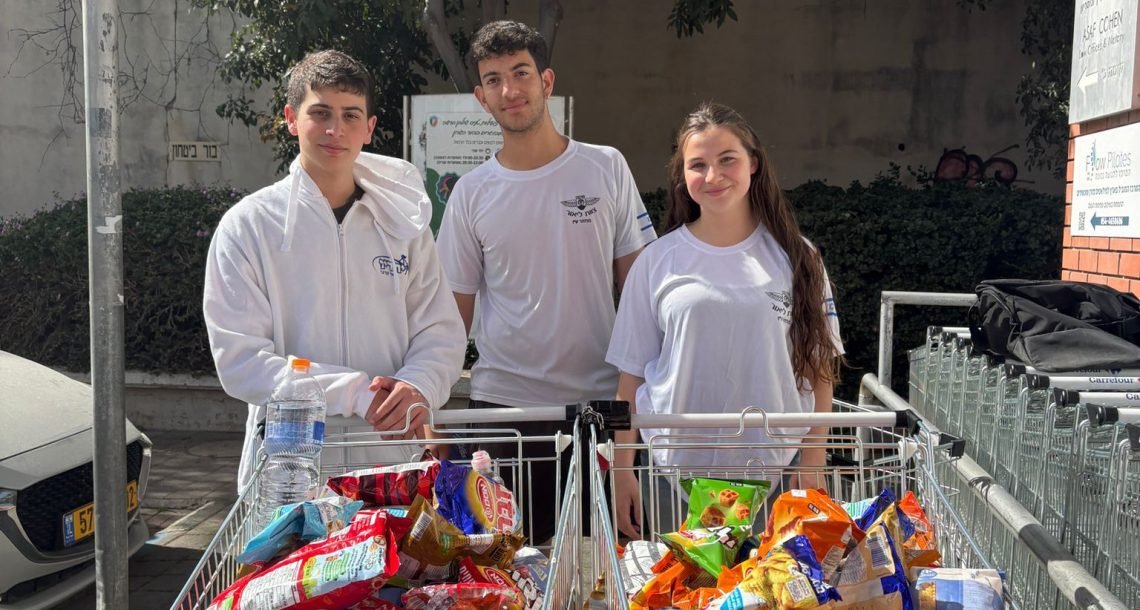 יחדיו לא שוכחים: בני הנוער מהוד השרון שמחזיקים את הזיכרון בחיים