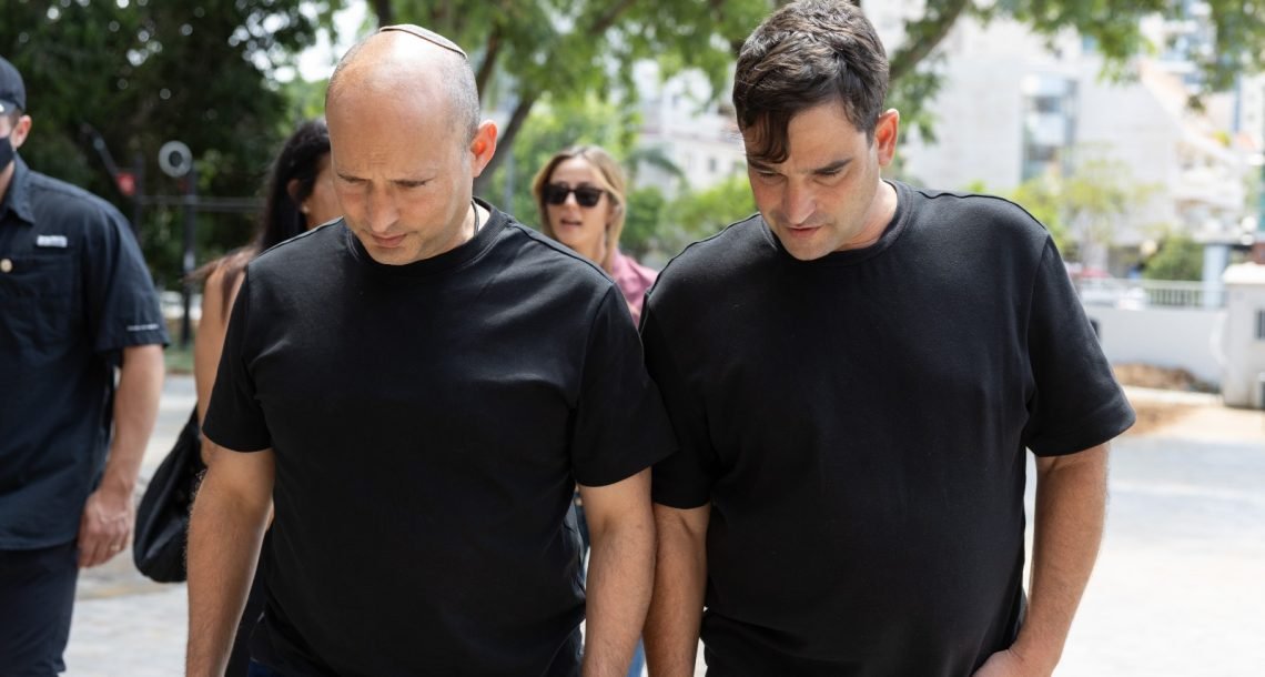 נפתלי בנט ביקר בתיכון הדרים והציג את תוכניתו למערכת החינוך