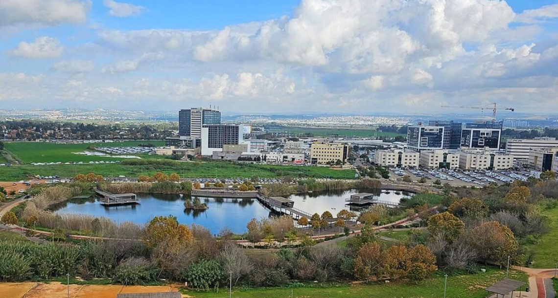 הוד השרון במרכז הבמה העיסקית: התפתחות מרכז העסקים הבינלאומיים